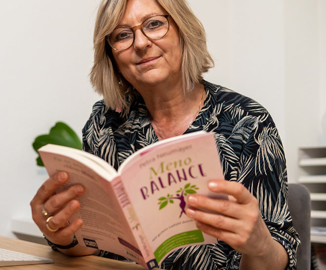 Petra-mit-Buch
